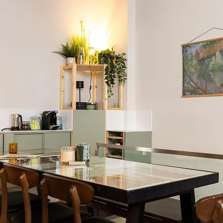 3 Bdr In Prenzlauer Berg With Cinema דירה ברלין