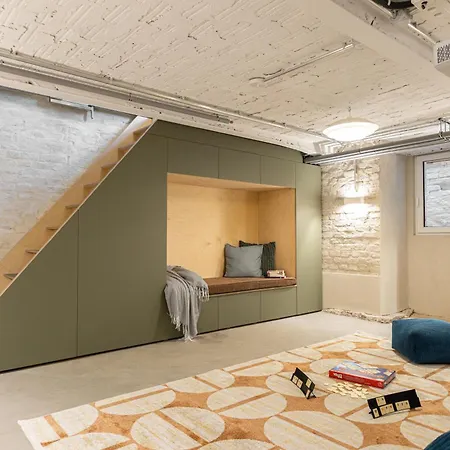 3 Bdr In Prenzlauer Berg With Cinema