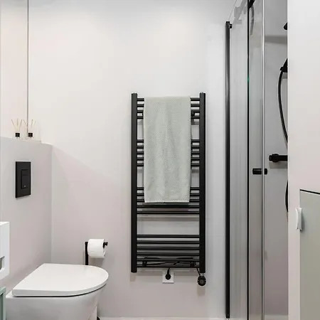 3 Bdr In Prenzlauer Berg With Cinema Βερολίνο