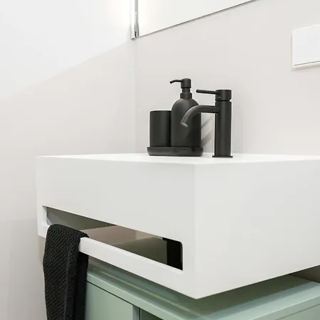 3 Bdr In Prenzlauer Berg With Cinema Apartman Berlin