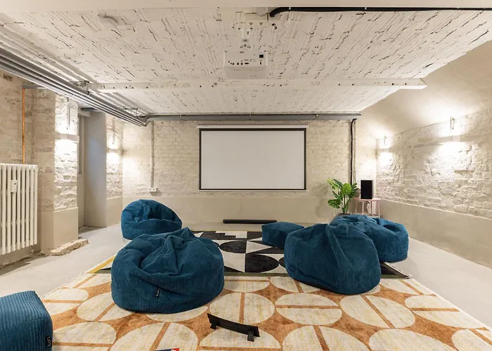 3 Bdr In Prenzlauer Berg With Cinema *