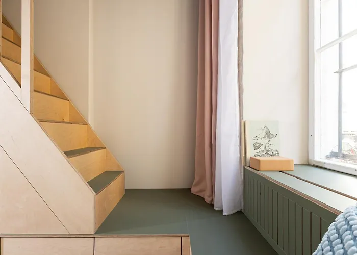 3 Bdr In Prenzlauer Berg With Cinema Апартаменты