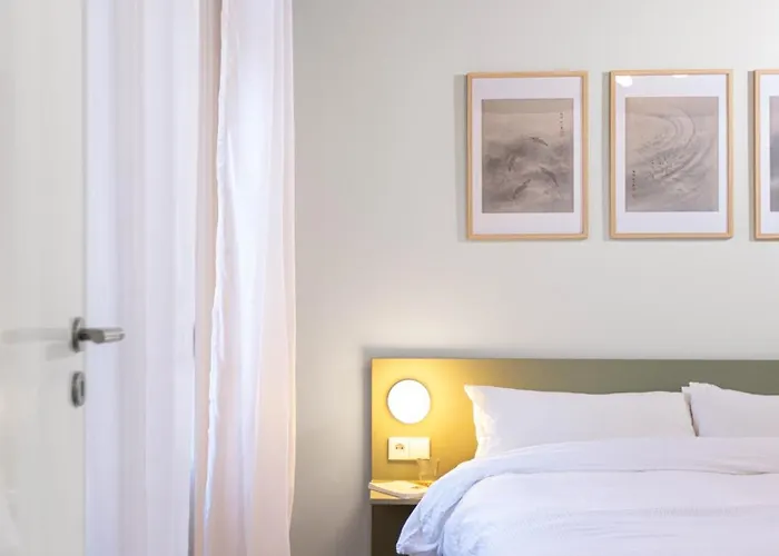 3 Bdr In Prenzlauer Berg With Cinema