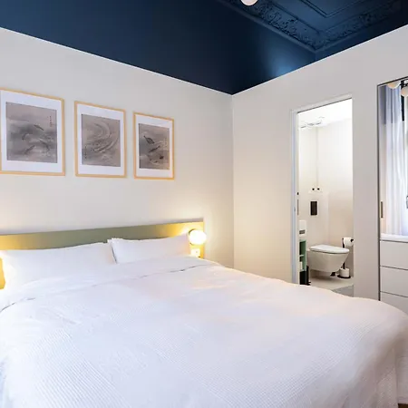 3 Bdr In Prenzlauer Berg With Cinema