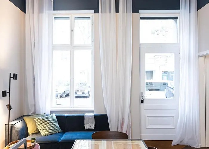 3 Bdr In Prenzlauer Berg With Cinema * برلين