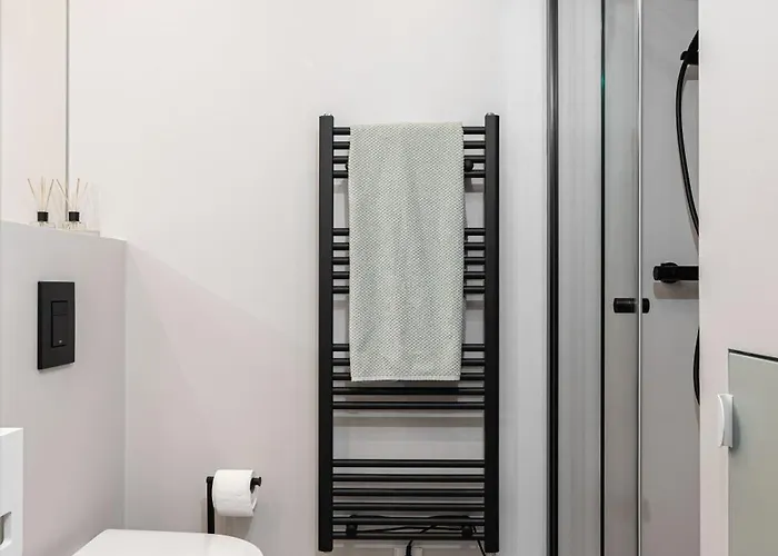 3 Bdr In Prenzlauer Berg With Cinema برلين